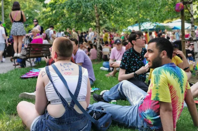 Sudionici povorke stigli su u park Ribnjak gdje se očekuju govori i zabavni program