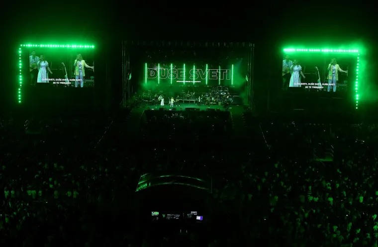 Glazbena krema na duhovnom koncertu u Zagrebu: Sestre Husar dominirale uz Cetinskog, a sve odu&scaron;evila Doris Dragović