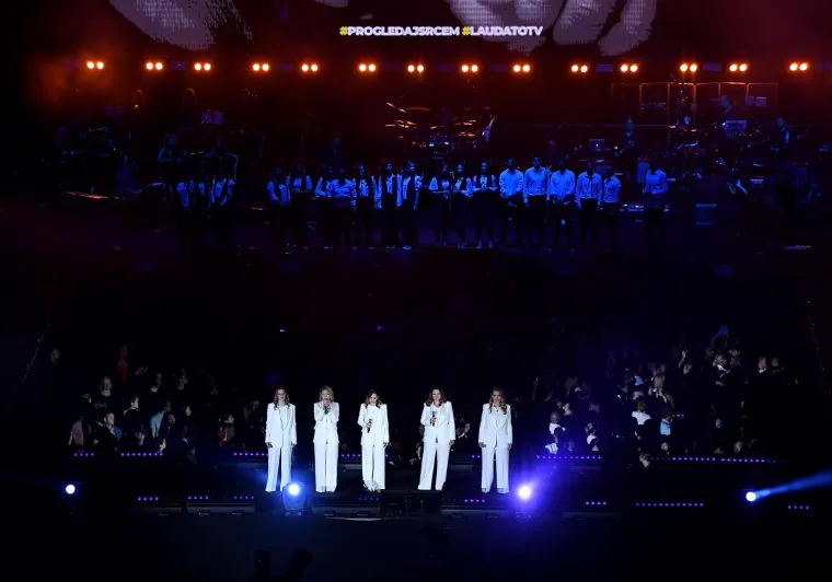 Glazbena krema na duhovnom koncertu u Zagrebu: Sestre Husar dominirale uz Cetinskog, a sve odu&scaron;evila Doris Dragović