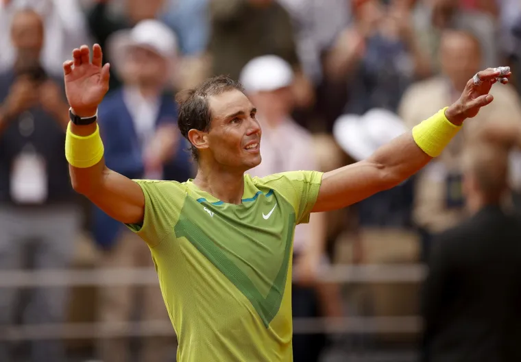 Bilo je i suza: Nadal emotivno proslavio 14. naslov na Roland Garrosu