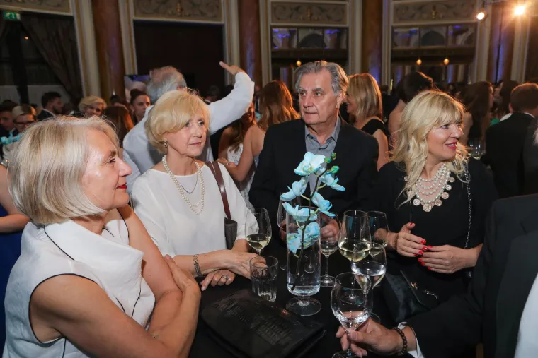 Poznate Hrvatice u borbi za kraljicu stila: Rozga je sve iznenadila, a pogledajte samo Bornu Kotromanić, Jelenu Veljaču, Lejlu Filipović...