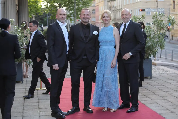 Poznate Hrvatice u borbi za kraljicu stila: Rozga je sve iznenadila, a pogledajte samo Bornu Kotromanić, Jelenu Veljaču, Lejlu Filipović...