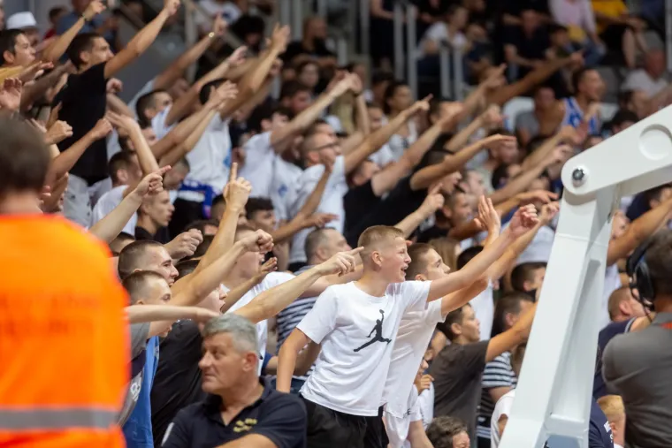 Pogledajte kakva je euforija vladala na tribinama tijekom ključne utakmice između Zadra i Cibone