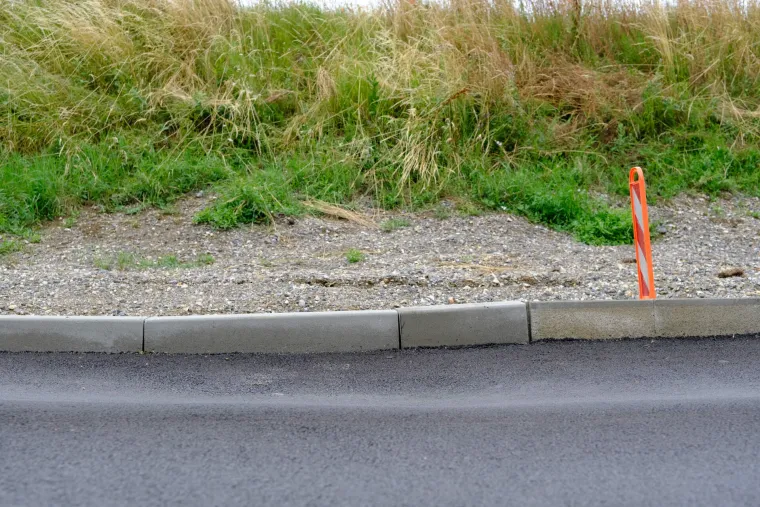 Ulegnuo se asfalt na zagrebačkoj cesti gdje je nedavno puknula cijev