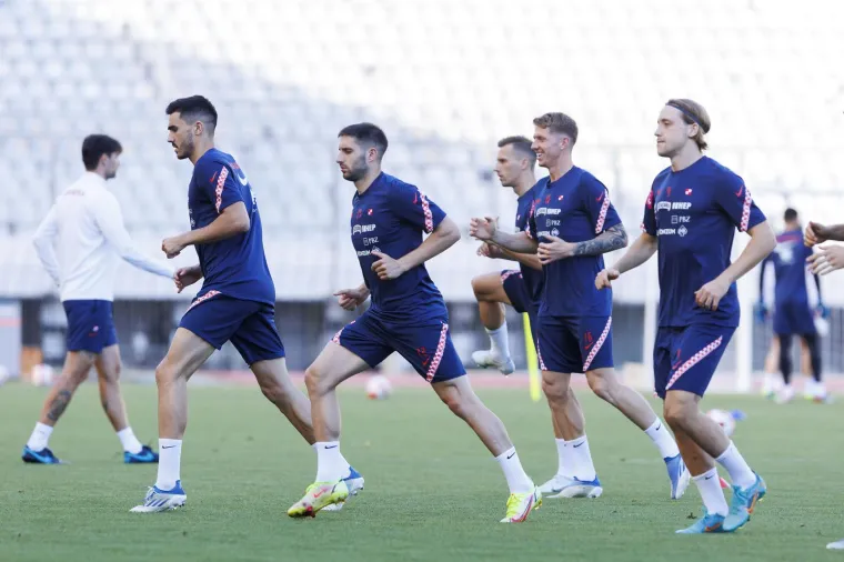 Vatreni se dobro zabavljaju bez kapetana: Pogledajte kadrove s posljednjeg treninga prije odlaska u Dansku