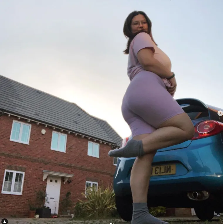 'Pijem antidepresive zbog svojih ogromnih grudi, ali mu&scaron;karci me mole da ih ne smanjim'