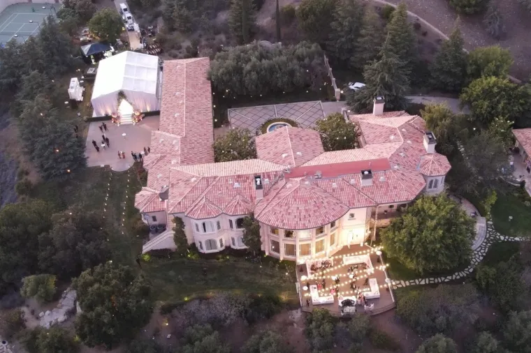 Pogledajte koga je Britney pozvala na vjenčanje: Stigle su i najbogatije plavuše na svijetu - Madonna, Donatella Versace i Paris Hilton