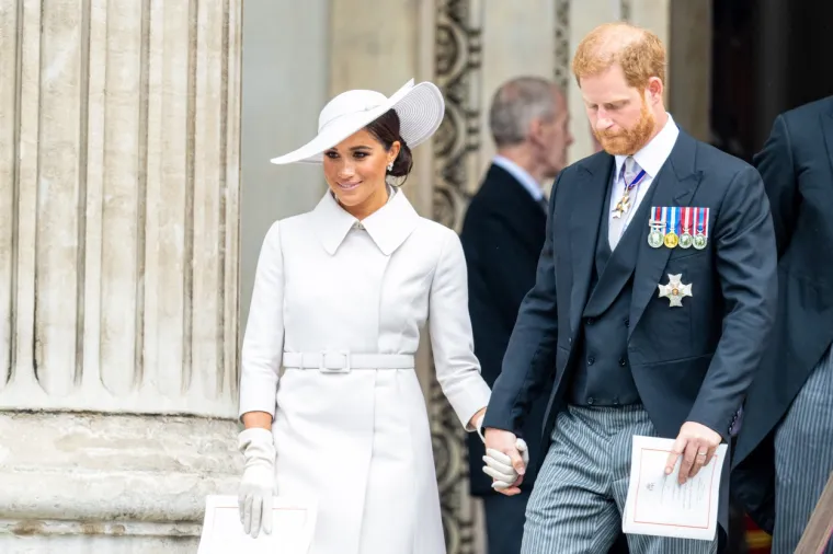 No, prema izvoru, kraljica nije željela da se ovaj privatni trenutak fotografira.