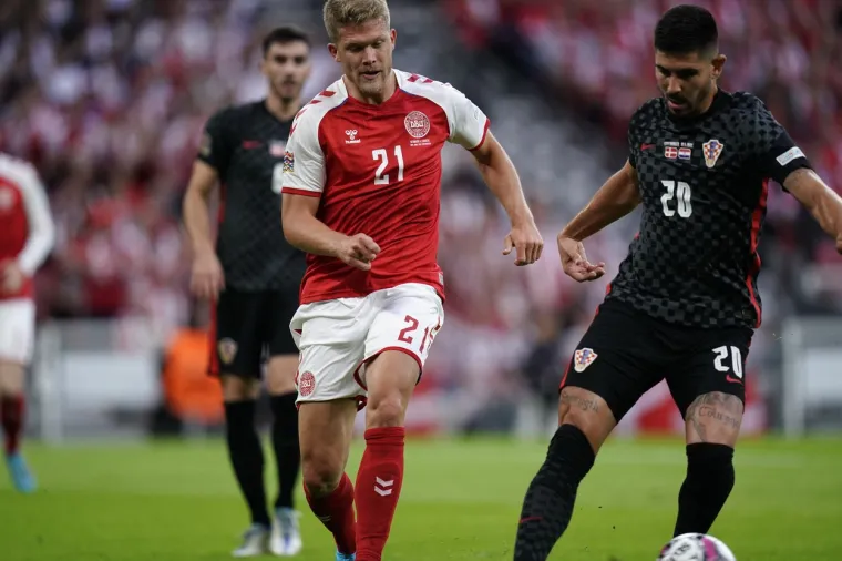 Pogledajte kadrove bitke u Kopenhagenu: Vatreni u Danskoj igraju iznimno borbenu utakmicu