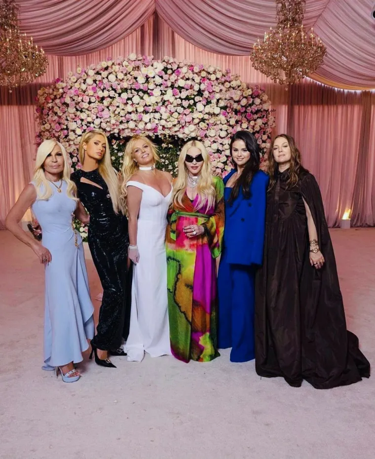 Britney Spears i Madonna ponovile slavni poljubac: 'Sinoć je bilo zabavno i znojno'
