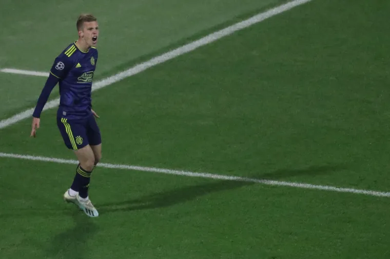 Jedini nogometaš koji je u istim okvirima s Pjacom jest Dani Olmo. Španjolac je prije dvije godine napustio Modre, a Red Bull Leipzig njegove je usluge pošteno platio. Olmo je otišao u Njemačku, a u Zagreb je došlo 29 milijuna eura. Lijepo je Dinamo naplatio njegove usluge.