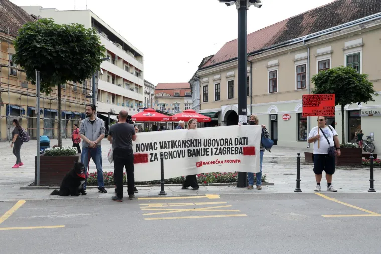 Prosvjed Radničke fronte, Sisak