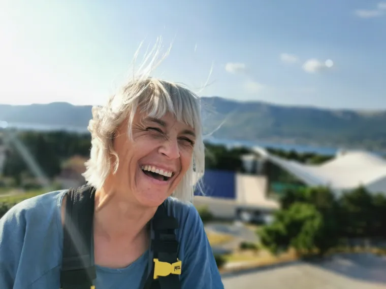 Otkrili smo kako izgleda &scaron;etnja po krovu Poljuda i koliko je stra&scaron;an skok iz novinarske lože