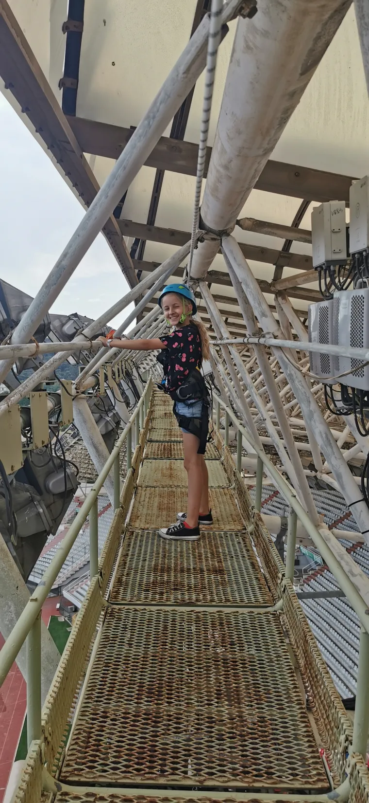 Otkrili smo kako izgleda &scaron;etnja po krovu Poljuda i koliko je stra&scaron;an skok iz novinarske lože