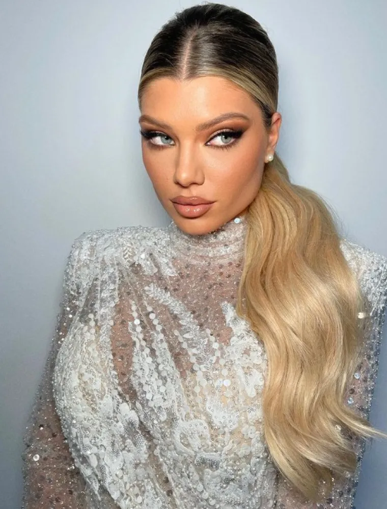 Oženio se Tin Jedvaj, mladenka zablistala u posebnoj vjenčanici: No, primjećujete li njezine oči?