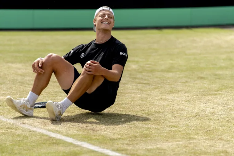 Neviđena senzacija: 205. tenisač svijeta u finalu pobijedio Medvjedeva