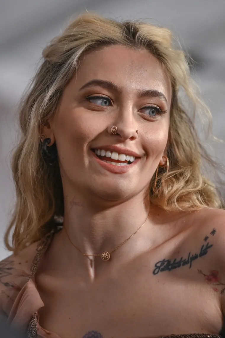 Djeca Michela Jacksona osvojila crveni tepih: Paris rastura na modnim pistama, ali Prince je zbog oca umalo tragično skončao