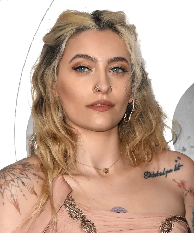 Djeca Michela Jacksona osvojila crveni tepih: Paris rastura na modnim pistama, ali Prince je zbog oca umalo tragično skončao