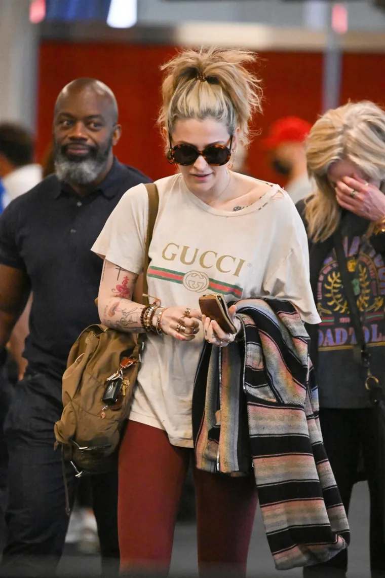 Djeca Michela Jacksona osvojila crveni tepih: Paris rastura na modnim pistama, ali Prince je zbog oca umalo tragično skončao