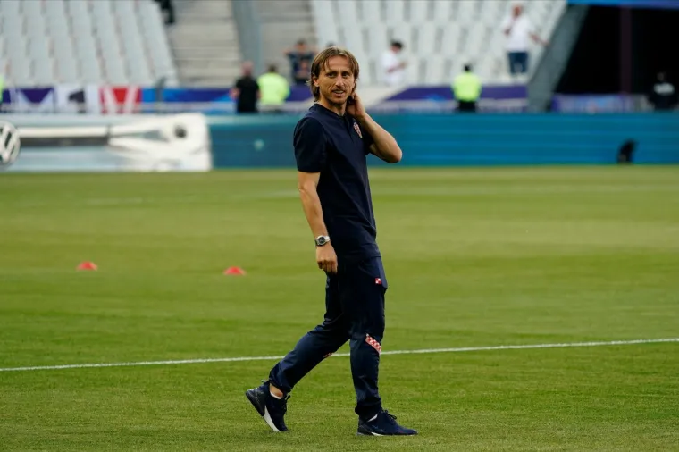 Deschamps i stožer dogovarali se na travnjaku Stade de Francea prije utakmice, a onda se pojavio Luka: Pogledajte reakciju Francuza kad su ga vidjeli