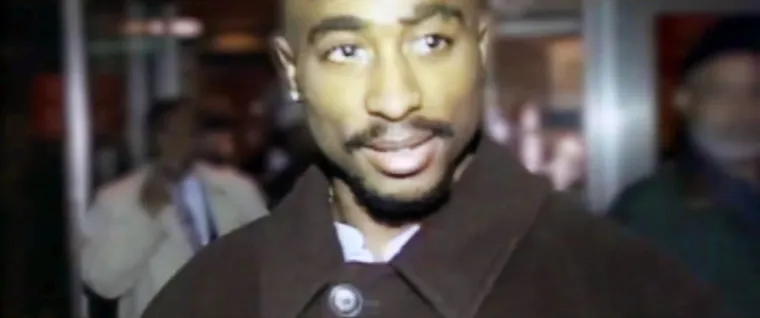 Tupac je snimio i nekoliko filmova, od kojih je najpoznatiji &quot;Juice&quot;. Nakon njegove smrti pojavila se teorija da je živ i da živi na Kubi. No, Tupac se prije nekoliko godina i &quot;pojavio&quot; na festivalu Coachella. Tada je njegov hologram na bini &quot;izveo&quot; neke hitove. 