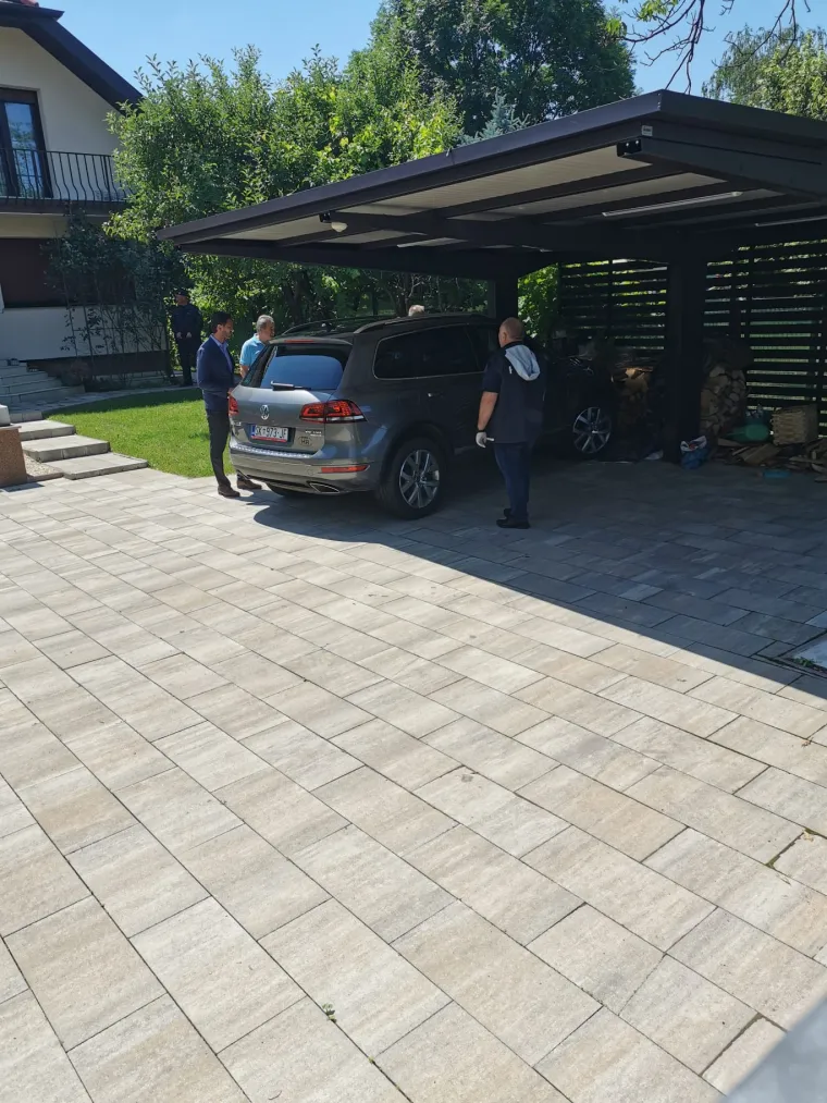 Pogledajte kako je izgledao pretres kuće i automobila uhićenog Dumbovića: 'Pao' biv&scaron;i gradonačelnik Petrinje