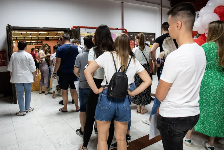 Svjetski dan darivatelja krvi studenti su prigodno obilježili darivanje u u Studentskom domu Stjepan Radić