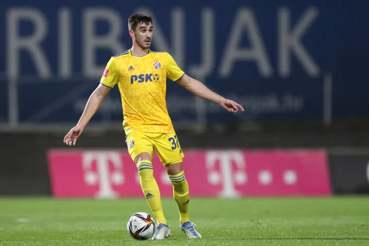 Josip &Scaron;utalo u najboljoj momčadi HNL-a u sezoni 2021/2022