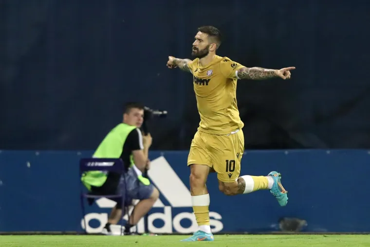 Marko Livaja idol navijača Hajduka već dvije sezone baca Poljud u delirij no na početku karijere je iz Omladinca oti&scaron;ao u Dinamo no u Zagrebu se vrlo kratko zadržao prije no &scaron;to je vraćen u Split. Da budemo precizni, mladi Livaja se službeno u Dinamo zadržao svega mjesec dana.