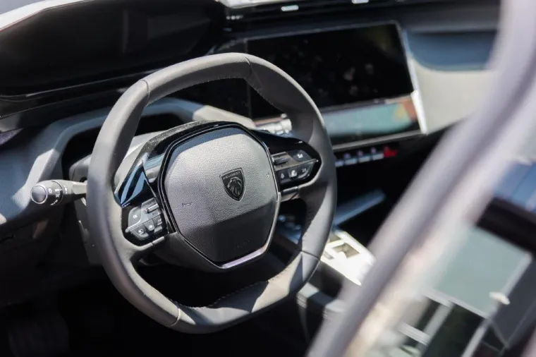 U kolovozu nam stiže zanimljiv karavan: Moći ćete birati između benzinca, dizelaša i hibrida, a znamo i koja će mu biti cijena