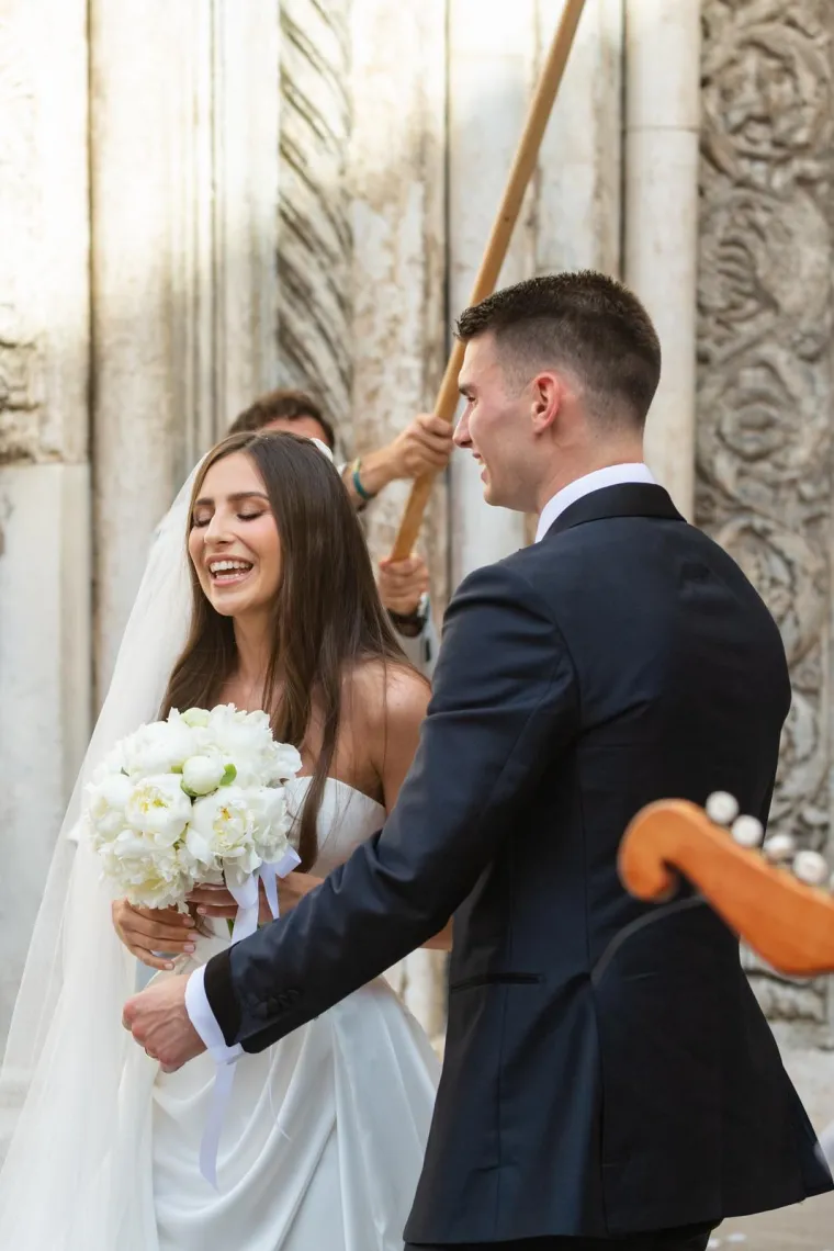 Dominik i Helena uplovili u bračnu luku: Uz mladence, u prvom planu bila je i moderna Livakovićeva mama