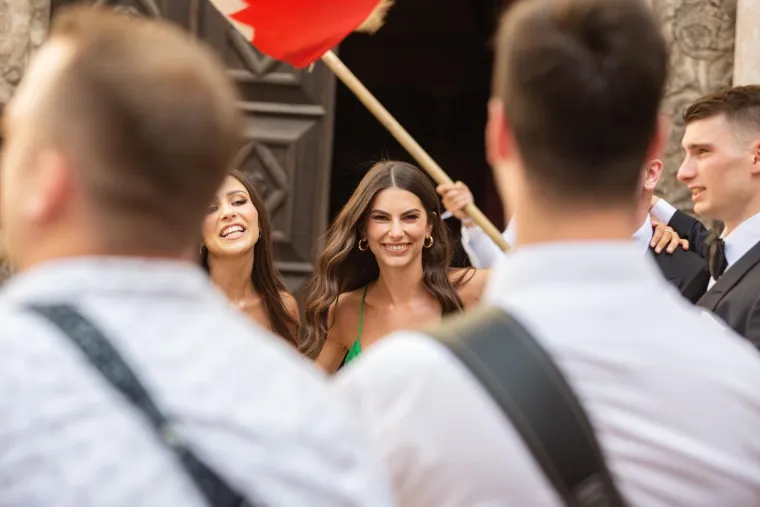 Dominik i Helena uplovili u bračnu luku: Uz mladence, u prvom planu bila je i moderna Livakovićeva mama