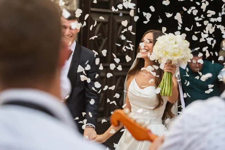 Dominik i Helena uplovili u bračnu luku: Uz mladence, u prvom planu bila je i moderna Livakovićeva mama