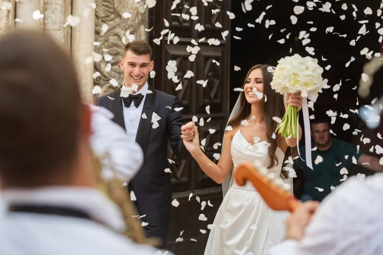 Dominik i Helena uplovili u bračnu luku: Uz mladence, u prvom planu bila je i moderna Livakovićeva mama