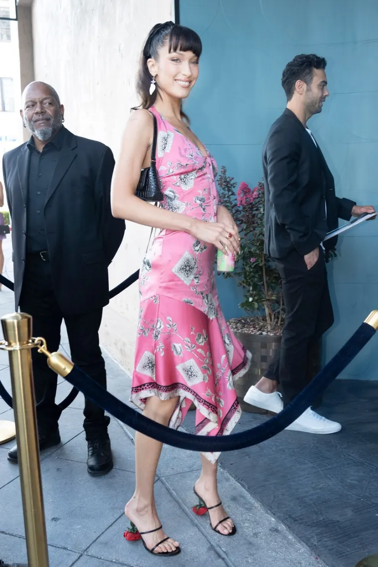 Bella Hadid šokirala figurom koja nikad prije nije bila takva kao na velikoj proslavi lansiranja njezinog pića