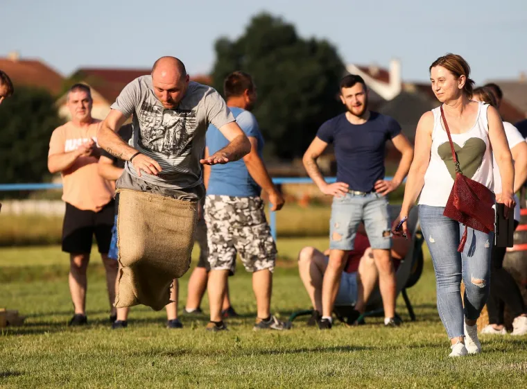 Nema Svjetskog, ali ima Olimpijade: Pogledajte spektakl starih sportova u kojima svatko može biti olimpijac