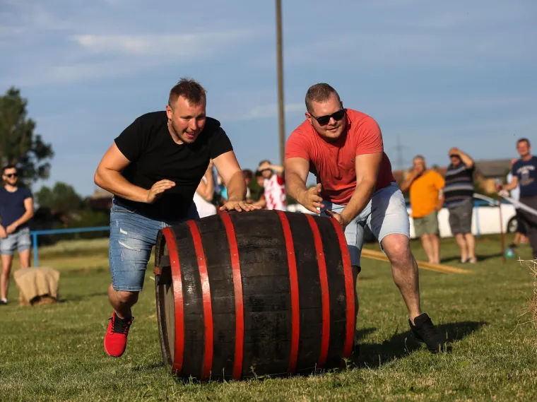Nema Svjetskog, ali ima Olimpijade: Pogledajte spektakl starih sportova u kojima svatko može biti olimpijac