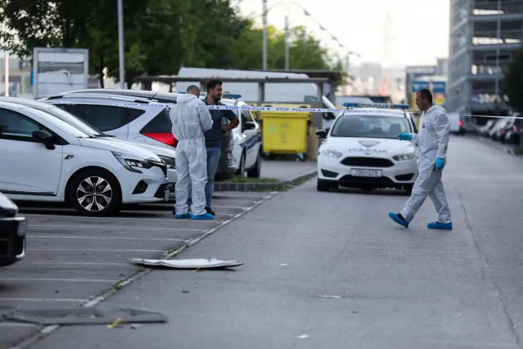Raznesen bankomat u Sesvetama.