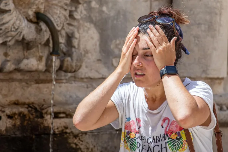 Hrvatska gori: U Karlovcu je 40&deg;, u Dubrovniku ljudi sjede razbacani po ulicama, a ovo je tek početak toplinskog vala