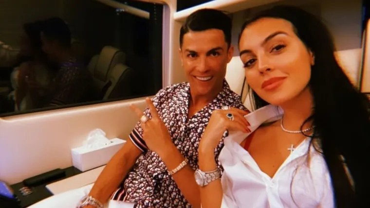 Cristiano i Georgina iza&scaron;li u provod: Sretnih lica uživali s prijateljima i poznanicima