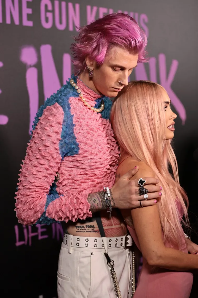 Megan Fox i Machine Gun Kelly opet šokiraju: Svi su gledali u njih kad su se pojavili na premijeri dokumentarca o njemu