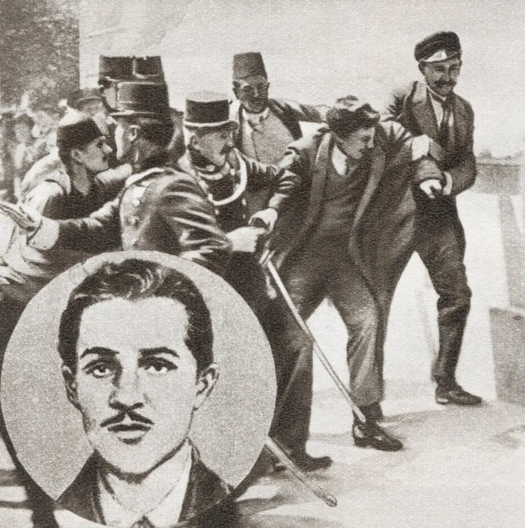  Vozač Franje Ferdinanda Franz Urban, nakon pokušaja atentata, brzo je prošao pored ostalih zavjerenika. Nakon službenog primanja u Gradskoj vijećnici nadvojvoda se interesirao za osobe ranjene u atentatu. Kada su mu rekli da se još nalaze u bolnici inzistirao je da ih posjeti, 