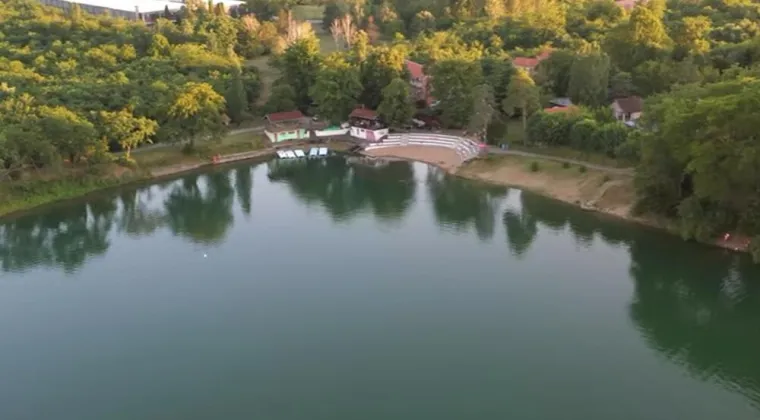 Bela Crkva
130 kuna  noćenje za dvoje u privatnom apartmanskom smještaju, bez obroka
2.400 kuna  hotelski smještaj za dvoje za sedam dana, bez obroka
