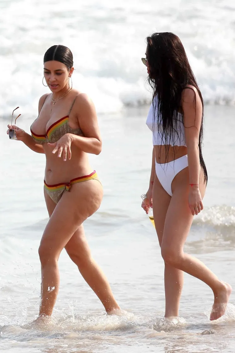 &quot;Mladim ženama je važno da znaju kako Instagram ne odražava stvarni život, bez obzira na to koliko bi ove fotografije mogle povrijediti Kim&quot;, napisala je jedna korisnica na Redditu. 