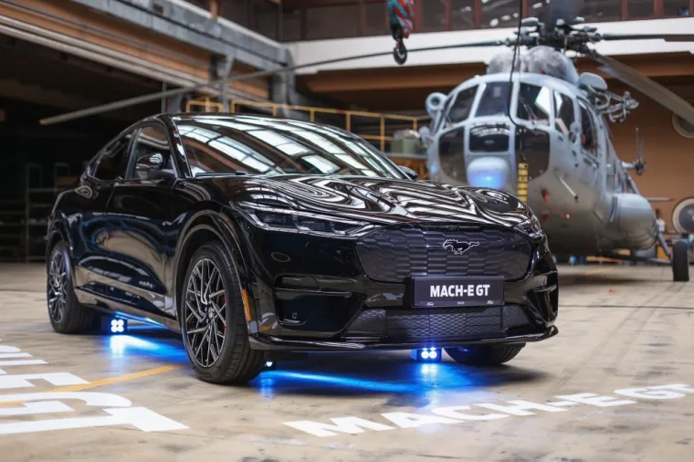 Brutalna Fordova zvijer stigla i u Hrvatsku: Potpuno električni Mustang Mach-E GT stotku hvata za 3,7 sekundi, a zna se i koliko košta