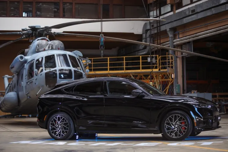 Brutalna Fordova zvijer stigla i u Hrvatsku: Potpuno električni Mustang Mach-E GT stotku hvata za 3,7 sekundi, a zna se i koliko košta