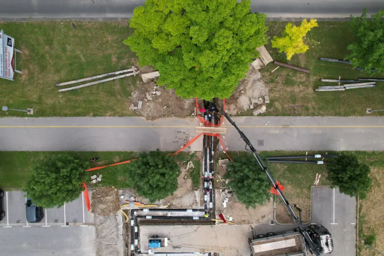 U Novom Zagrebu traju radovi na revitalizaciji vodovodne mreže. Revitalizacija podrazumijeva zamjenu zastarjelih vrelovodnih cijevi novima, što znači ciljane i planirane obustave isporuke tople vode u određenim zagrebačkim kvartovima.