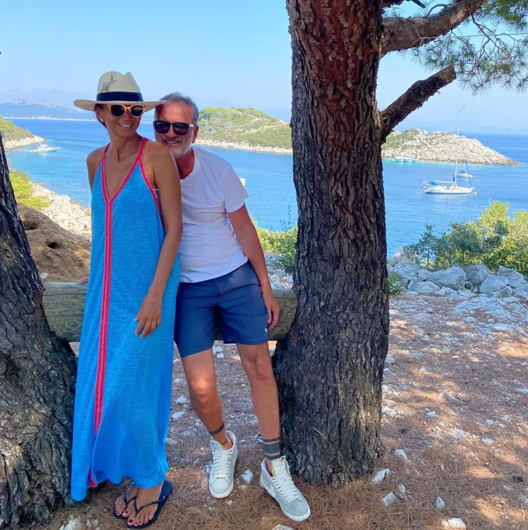 U rujnu 2021. godine Iva je na društvenim mrežama počela objavljivati snimke na kojima pozira s talijanskim ekonomistom Fabijom Cavinatom. To je potaknulo glasine da su njih dvoje u vezi, no nitko od njih se još uvijek o tome nije oglasio i nije poznato druže li se još uvijek. 