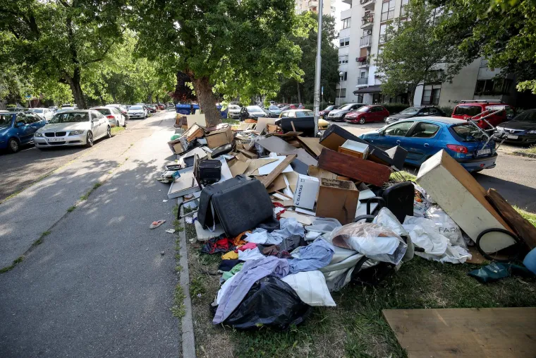 Situacija u Zagrebu svaki dan je sve gora, grad se pretvara u hrvatski Napulj: Pogledajte nevjerojatne prizore s ulica
