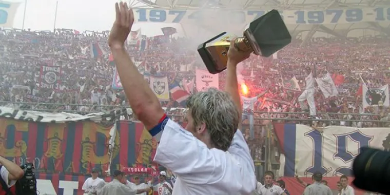 Kako je svijet izgledao kada je Hajduk bio prvak: Cijene goriva nestvarno niske, a Nokia top među mobitelima